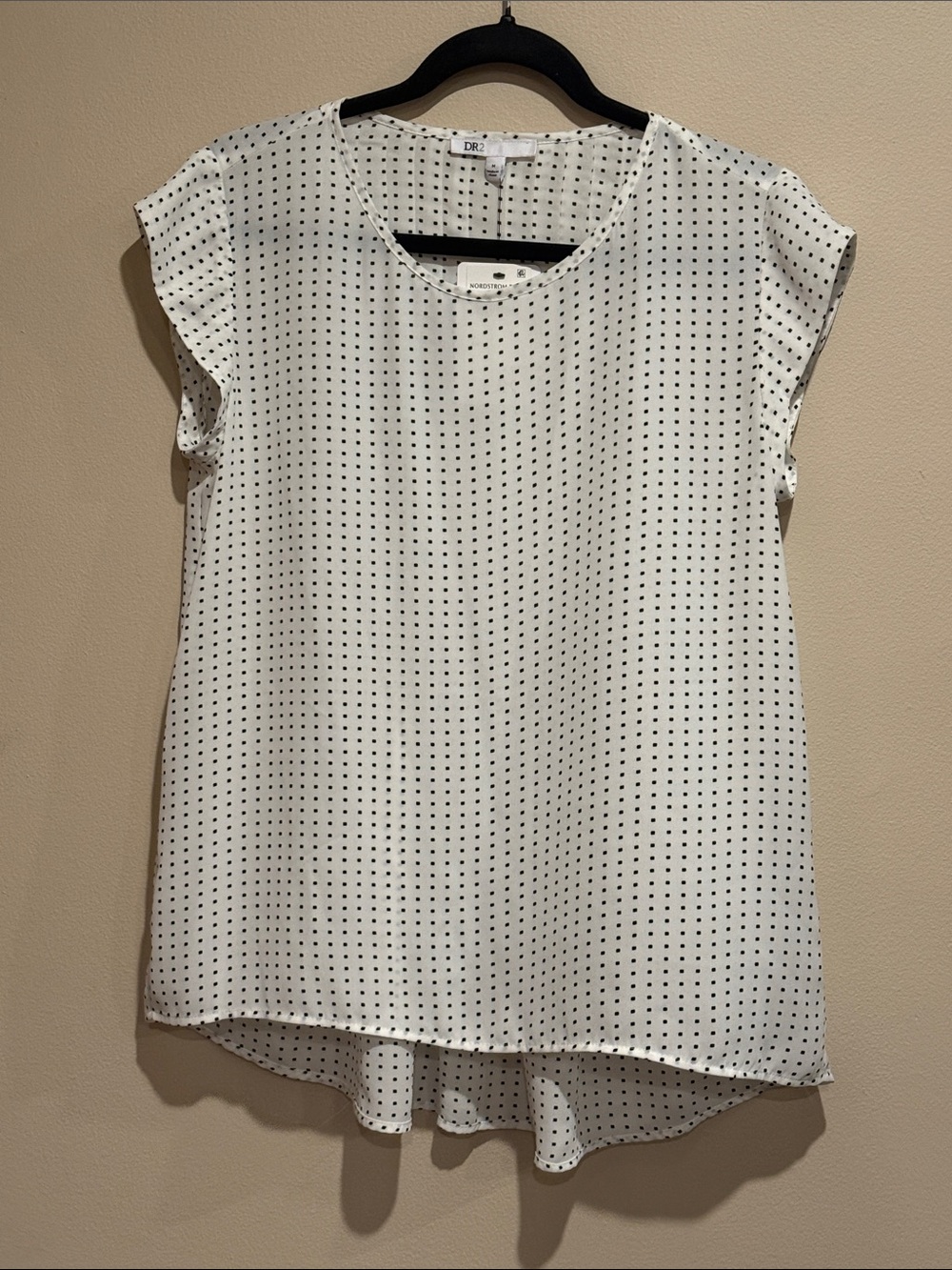 DR2 White Polka Dot Cap Sleeve Blouse Light flowy Comfortable NWT